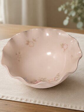 Pfaltzgraff Tea Rose Salad Bowl Blush & Pink Floral